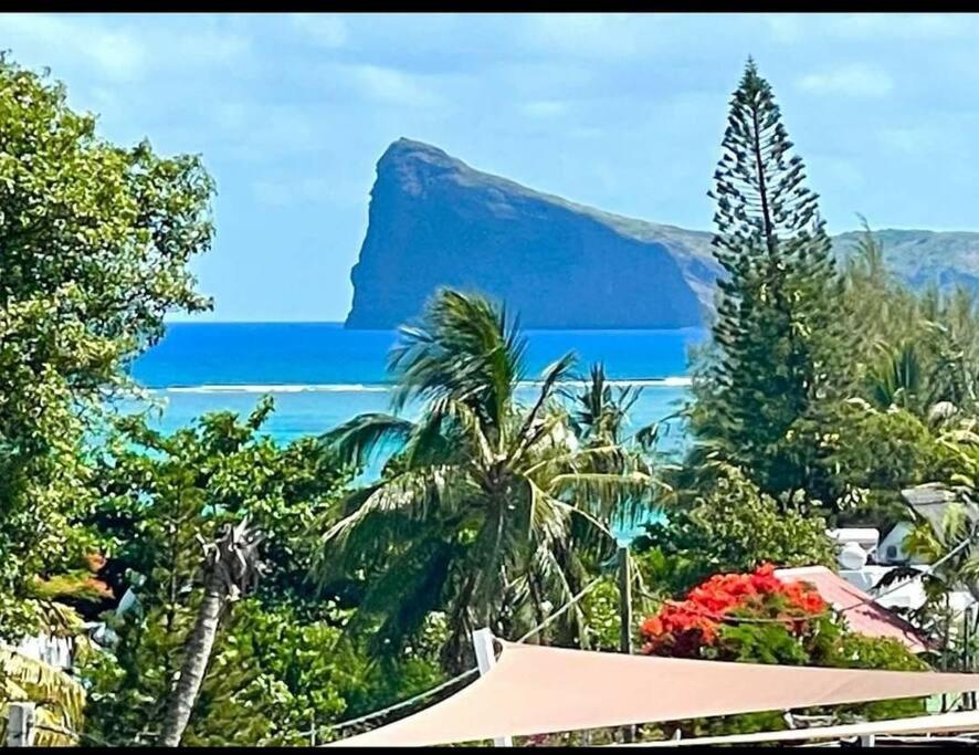 Penthouse Vue Sur Mer 200M2 Pereybere Beach Bagian luar foto