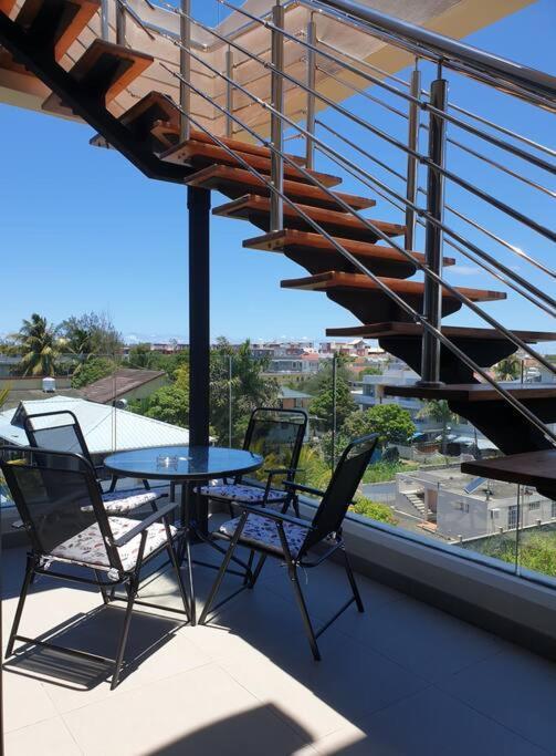 Penthouse Vue Sur Mer 200M2 Pereybere Beach Bagian luar foto