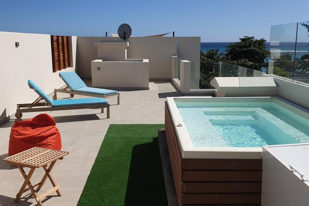 Penthouse Vue Sur Mer 200M2 Pereybere Beach Bagian luar foto